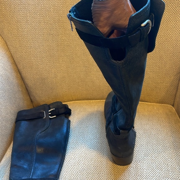 Ugg Black Tall Boots, 7 - Picture 4 of 12